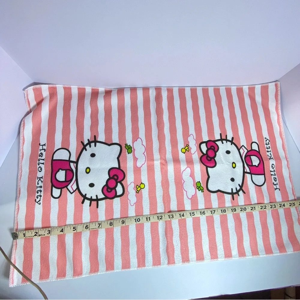6 for$20❤️ bundle item Hello Kitty Pink and White BNWT microfiber towel